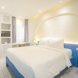 King Room Garden View